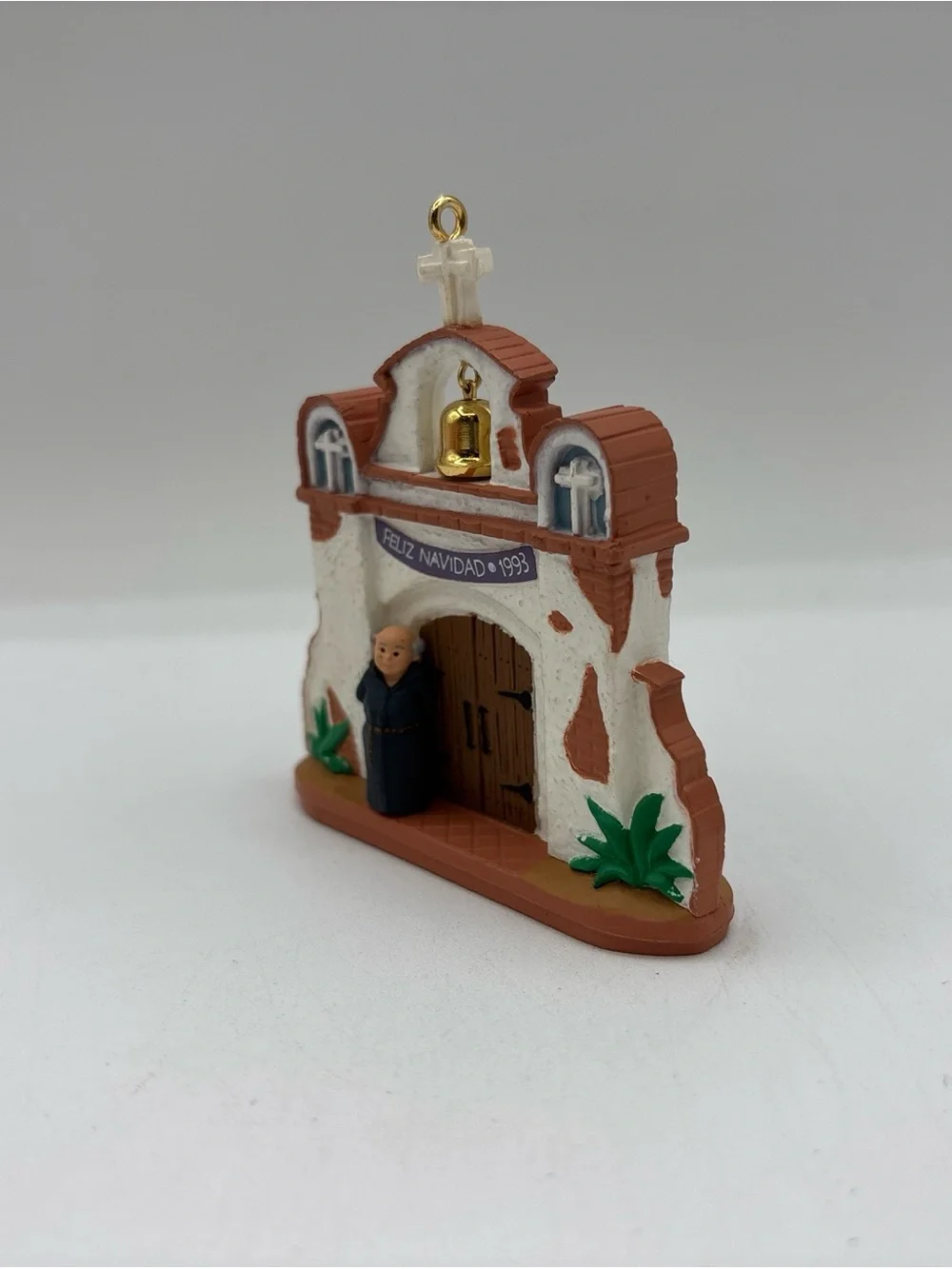 Hallmark Keepsake Ornament Dated 1993 Vintage Feliz Navidad Handcrafted EUC